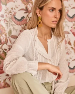 Blusa Bordados Sabrina